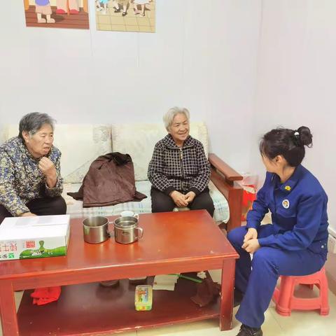 永年大队开展“传承美德•情暖重阳”蓝朋友志愿服务活动