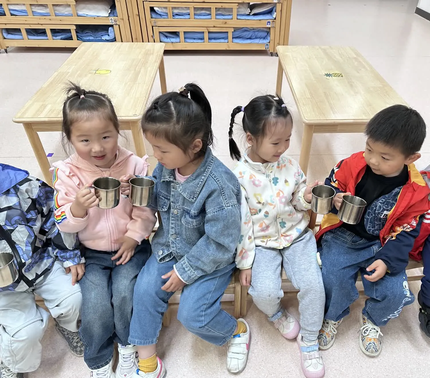 简篇-课程故事-幼见花开-小四班主题课程故事