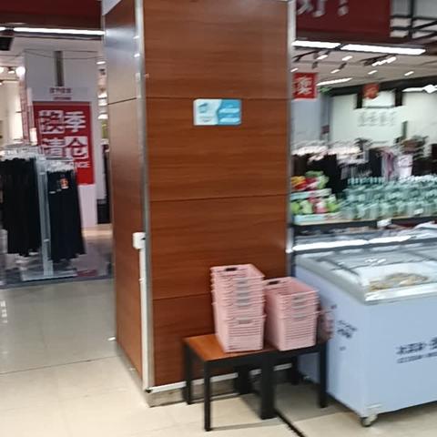 万力店计划投入包柱陈列