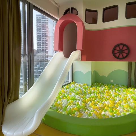 乐趣滑梯丨平层两房一厅丨惠州双月湾卓越御山海｜2房3床