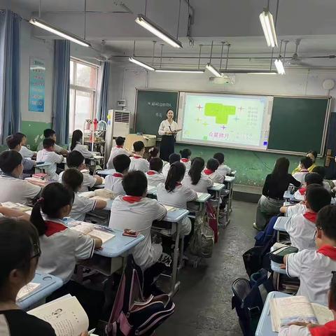 展课堂风采   担育人使命——解放区实验学校小学部新教师亮相课活动