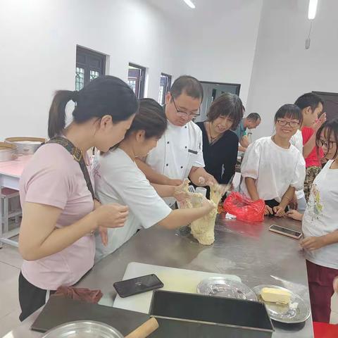 龙游县残联举办中西式面点培训班