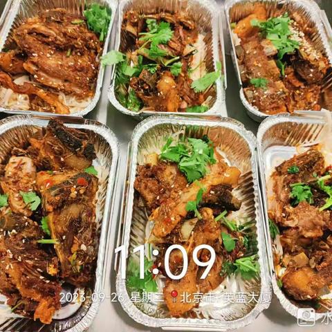 迎双节、感恩回馈、共享美食、英蓝员餐餐厅今日举办双节活动，完美结束✔️