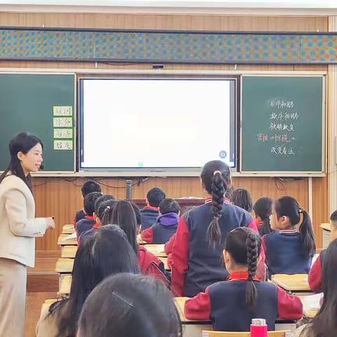 “聚焦课标新视角，探索课堂展风采”——市、区教研员深入映湖路小学开展听课调研活动