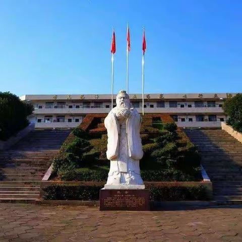 阅读一夏，共沐书香——遂川县思源实验学校教师暑期读书活动纪实