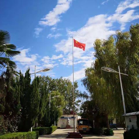 东方实验学校欢迎您