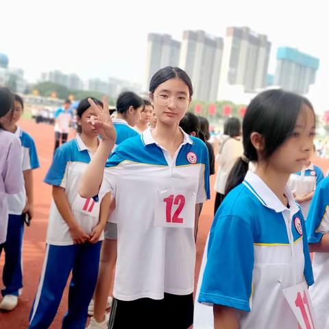 江华一中——高二女子800米