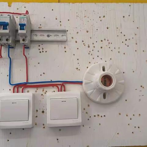 23电气一班实训课