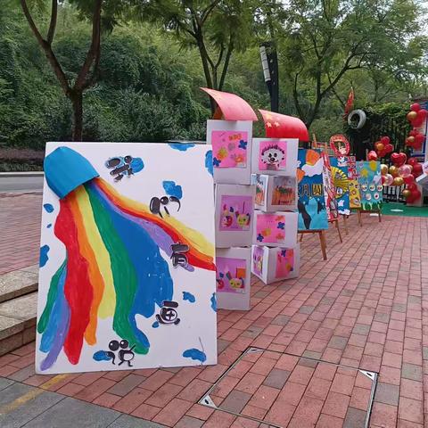 国欣布莱特幼儿园双节同庆唱红歌活动