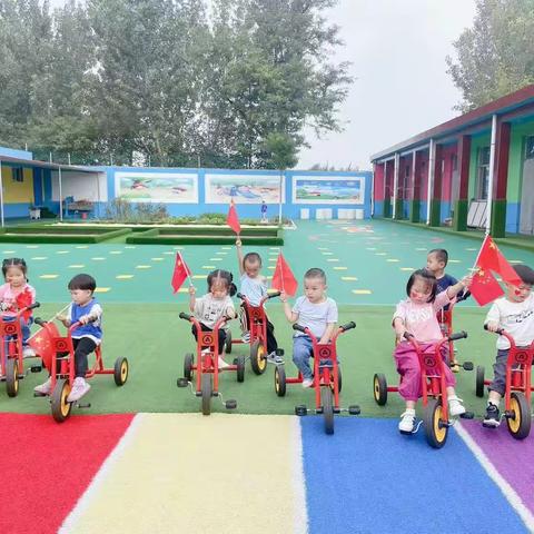 喜迎中秋，欢度国庆———五鲁幼儿园小一班双节同庆