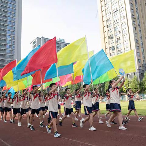 团结拼搏展风采，强身健体向未来———实验小学601班秋季运动会