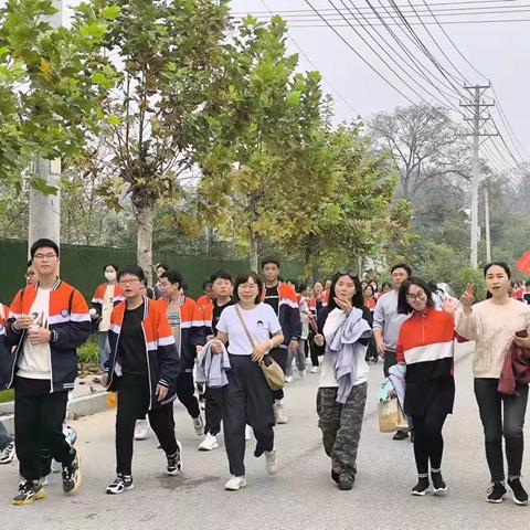 “奋斗追梦路 青春励志行”—记大悟思源实验学校八学部励志远足活动