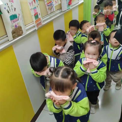 蓝精灵幼儿园11.9消防日安全教育演练