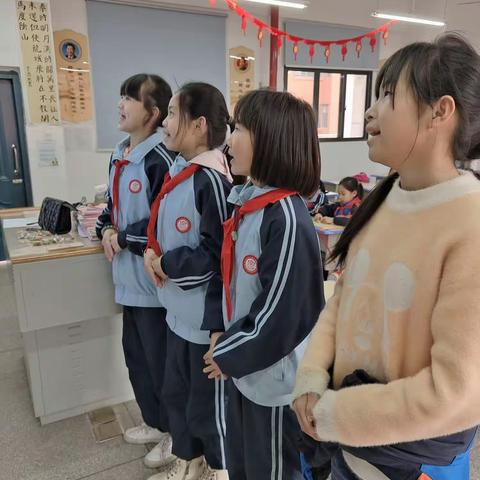 富强小学3-4年级演讲与口才社团风采