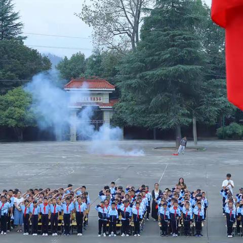 礼赞祖国，月满华诞——乔子坪小学“欢庆中秋，喜迎国庆”主题教育活动