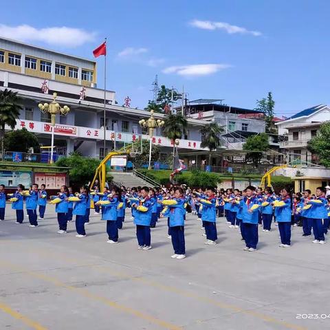 劳动显本领，少年勇担当—记南宽坪镇中心小学三年级一班“六个一”实践活动