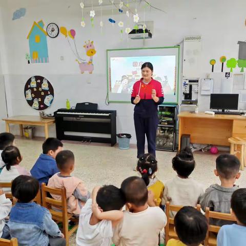 💕小小中国心，浓浓爱国情💕——临沭县北城幼儿园小三班国庆节特辑