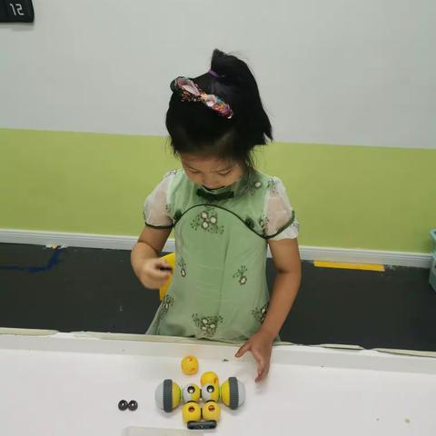 杨楚荣小朋友玛酷机器人七月成长记录