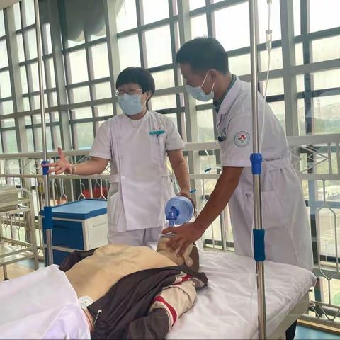 迎国庆仲秋佳节、保患者生命安全----------滦城医院进行急救应急演练