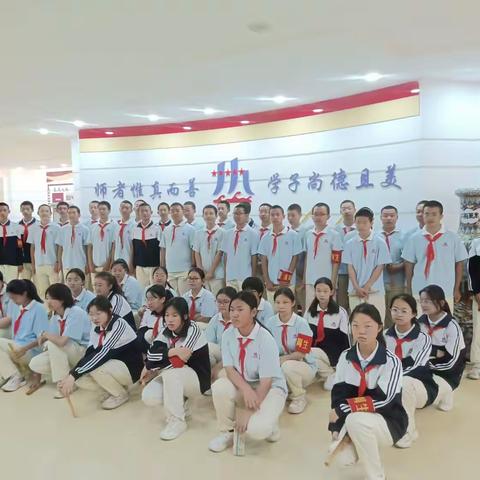 成长印记，护导时光 ‍——乌鲁木齐市第十九中学 初2026届1班值周护导纪实