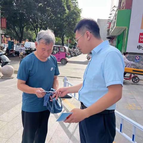 原平市邮政前进西街营业所进行金融消费者权益保护教育宣传活动