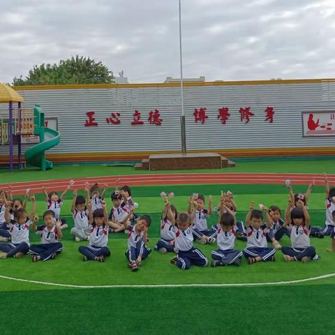 “携手共育助成长”——曙明小学附属幼儿园家长助教活动