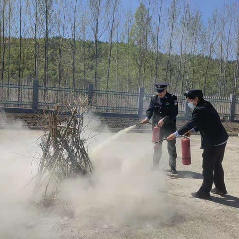 磨刀石收费站开展防灾减灾周活动