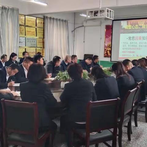 守住纪律底线 提高党性觉悟——岳庙中心小学党总支书记讲党课纪实