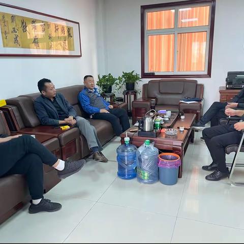 卫辉市市场监管局质量监管股联合唐庄市场监管所开展“入企帮服”活动