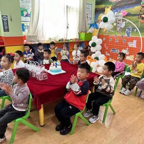 “一岁一礼，生日“童”聚”—— 小叮铛实验幼儿园生日会