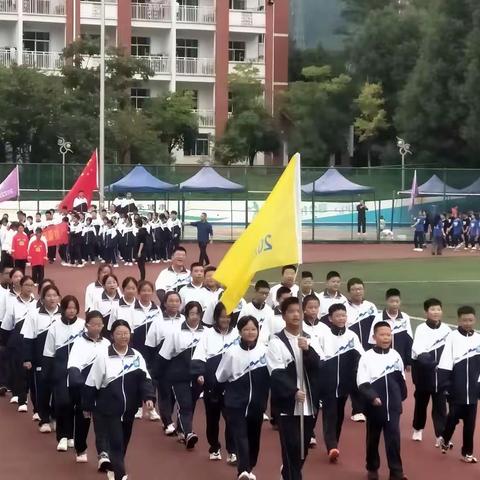 民族中学秋季运动会（711班）