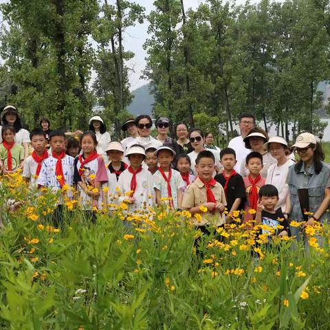 感恩父母——富阳区实验小学二（6）班亲子活动