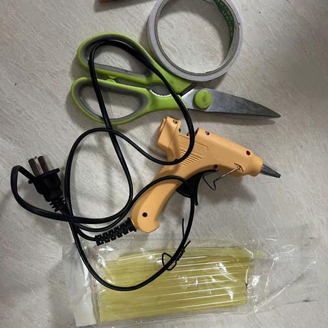 废品再利用-手工小房子