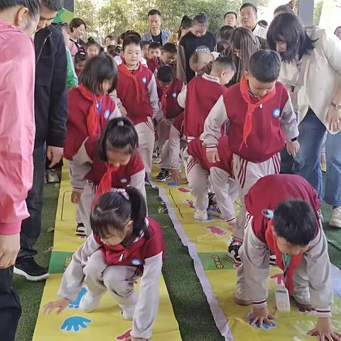 铜仁市第八小学二年级（2）班2023年“感受秋天·让爱亲密无间”秋季研学实践活动