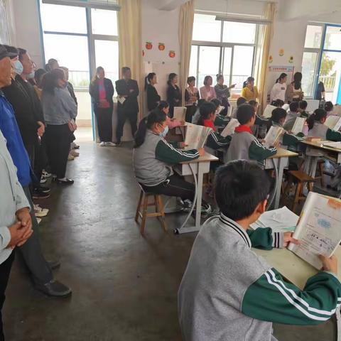 步履不停，携手同行——朱芦镇中心小学三年级一班家长会