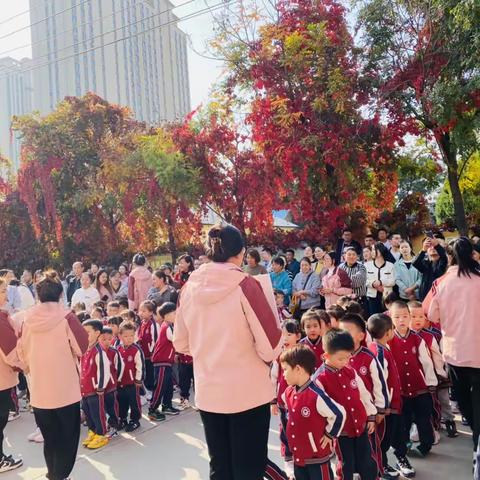 爱贝幼儿园——亲子迷你奥运会