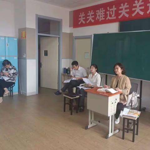 教学视导助成长，精准把脉促提升——中学部语文组视导活动