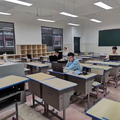 唯实方能笃行，唯思方能致远