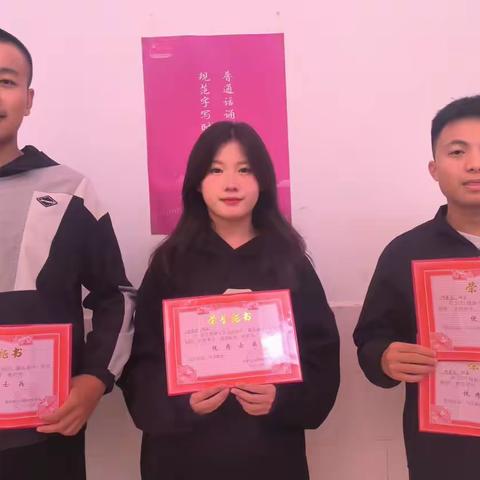 军训正当时 青春洒汗水