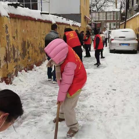 【我为群众办实事】风雪中靓丽的风景线