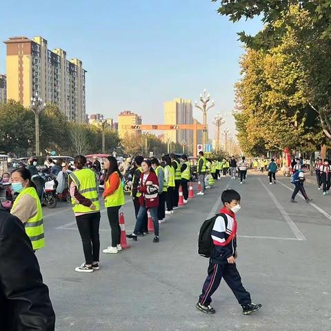 奋进正当时，追梦再出发———洛滨小学第八周值周美篇