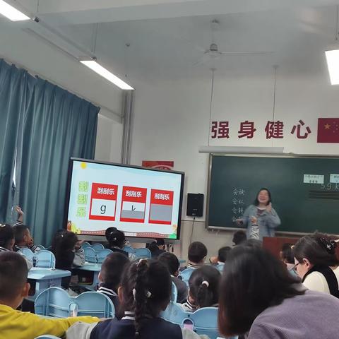 深入课堂抓教学，立足常态促提升———尖草坪区第四实验小学校“普听课”活动纪实