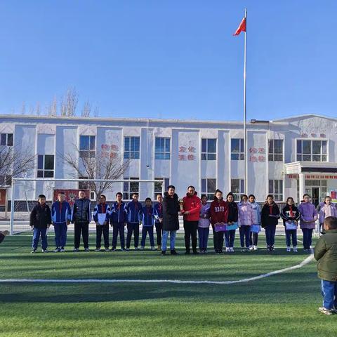 “社”彩缤纷展活力“团”聚青春追梦人 天山乡二道沟小学开展社团展示活动