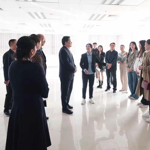 巩义市舞协组织学习习近平总书记对宣传思想文化工作作出的重要指示及市委书记袁聚平调研的重要讲话精神