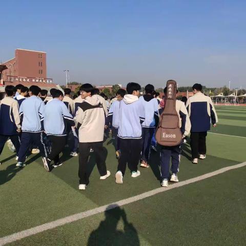 鄢陵县实验高中高二（2）班主题生日会活动