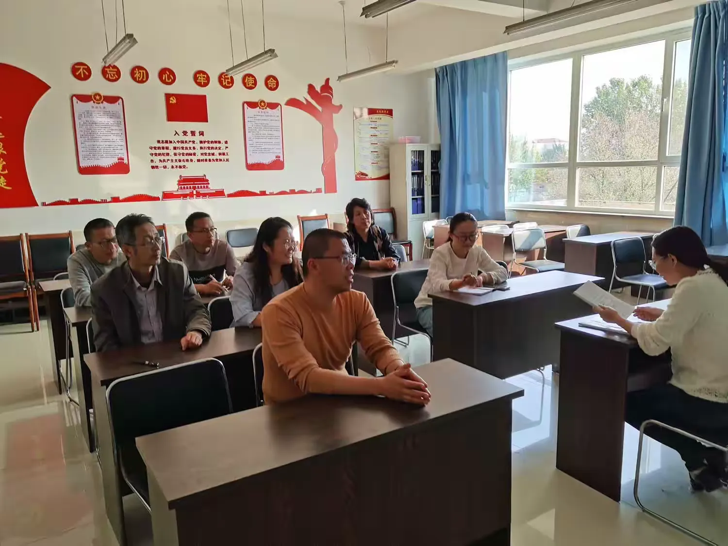 简篇-学示范 借助力——蓬莱区徐家集小学参加山东省小学数学特级教师工作坊系列研讨活动纪实
