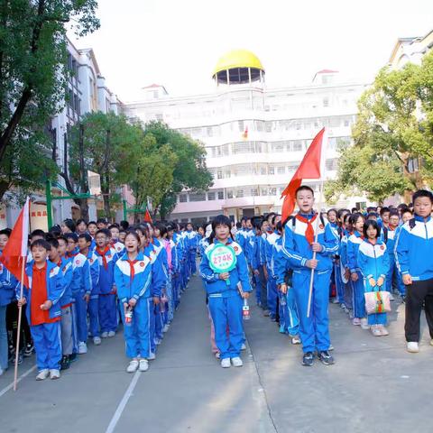 缅怀革命先烈  凝聚奋进力量——幸福完小红领巾爱国主义教育主题实践活动