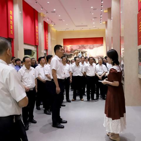 大同经开区党员领导干部赴市党纪教育基地参观学习