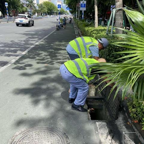 东方市市政园林环卫事务中心             全力保障中招考试考点周边市政设施安全运行