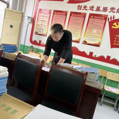 以查促学，蓄力期中 ——卞桥小学常规资料检查